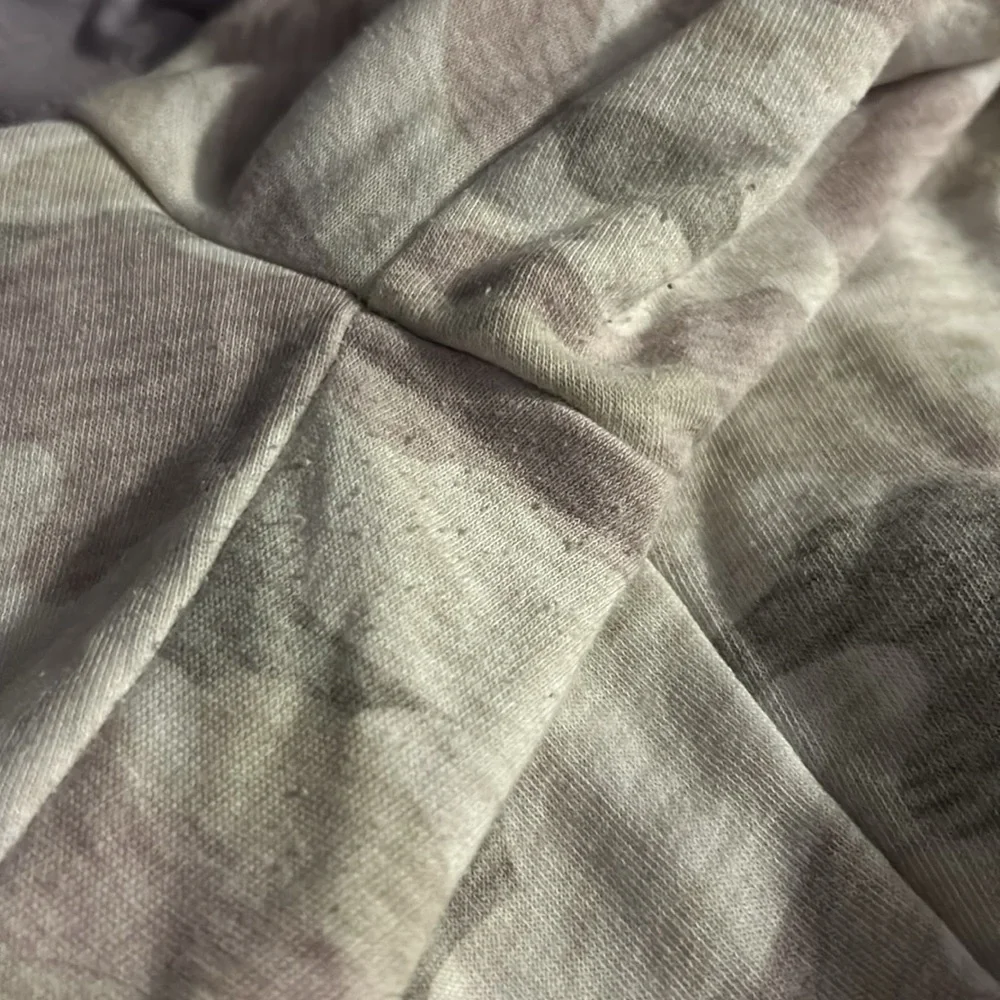 Old Navy sweats - Picture 4 of 7